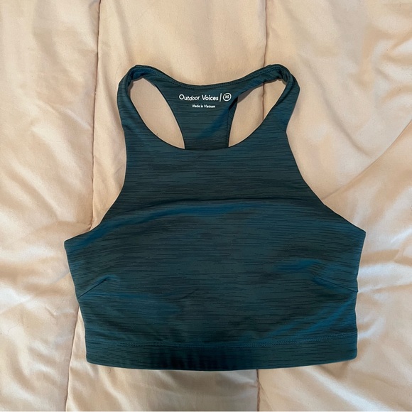 OUTDOOR VOICES EVERGREEN TECHSWEAT CROP TOP - Picture 4 of 5